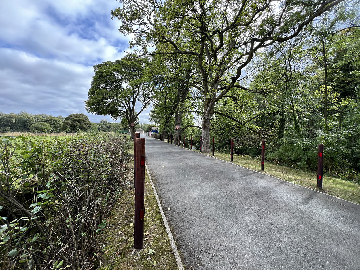 An image of the road leading to Hoyle Mill Thurlstone Units.