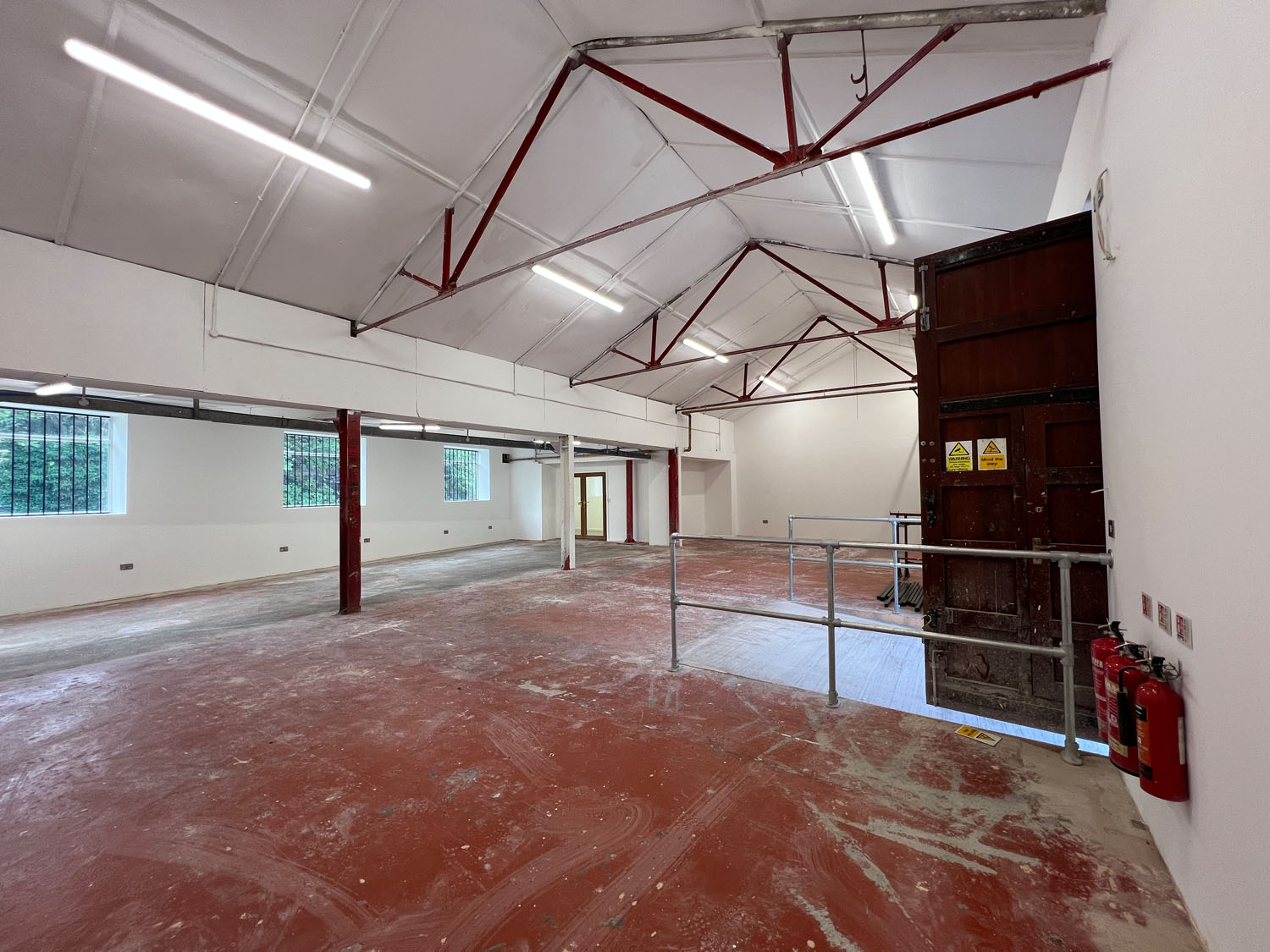 An internal view of Unit 5.